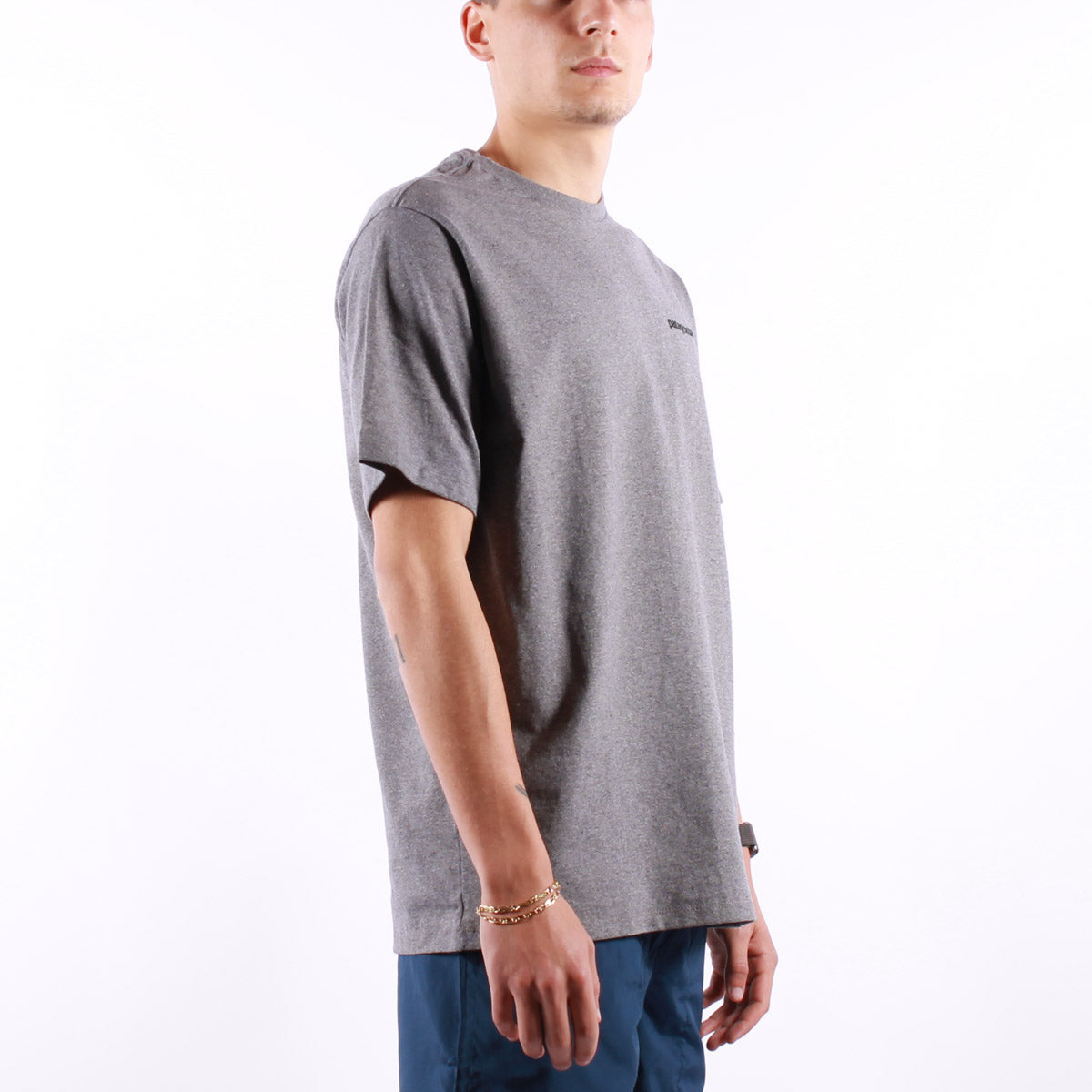 Patagonia - Ms P6 Logo Responsibili Tee - Gravel Heather.